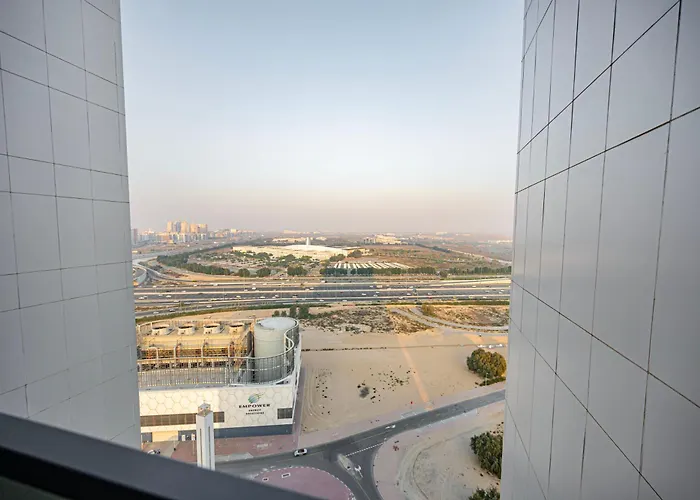 Studio In Dubailand - Bright And Airy