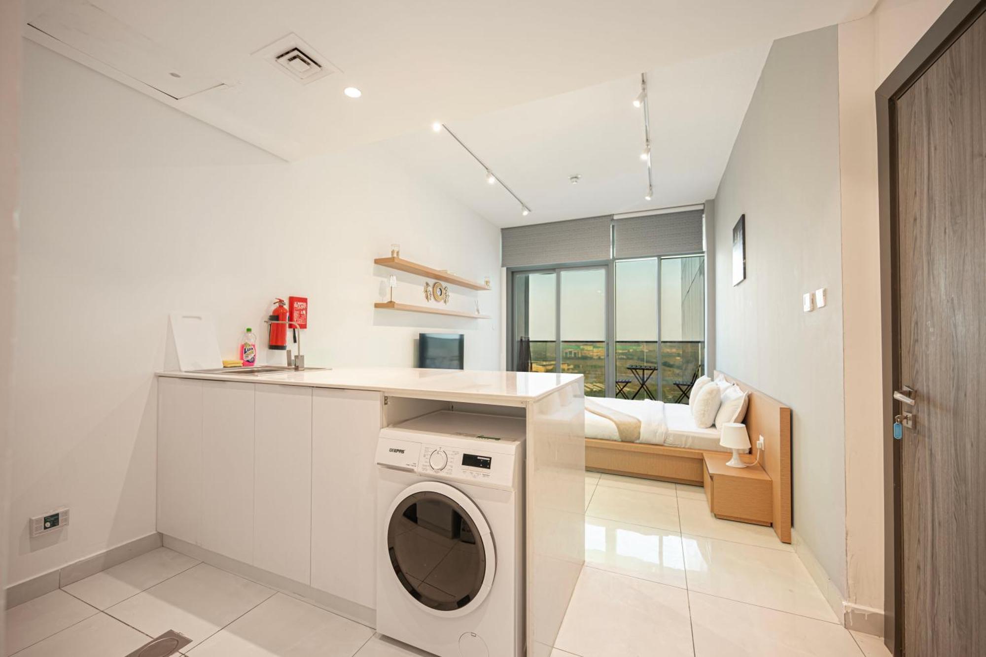 شقة In Dubailand - Bright And Airy دبي