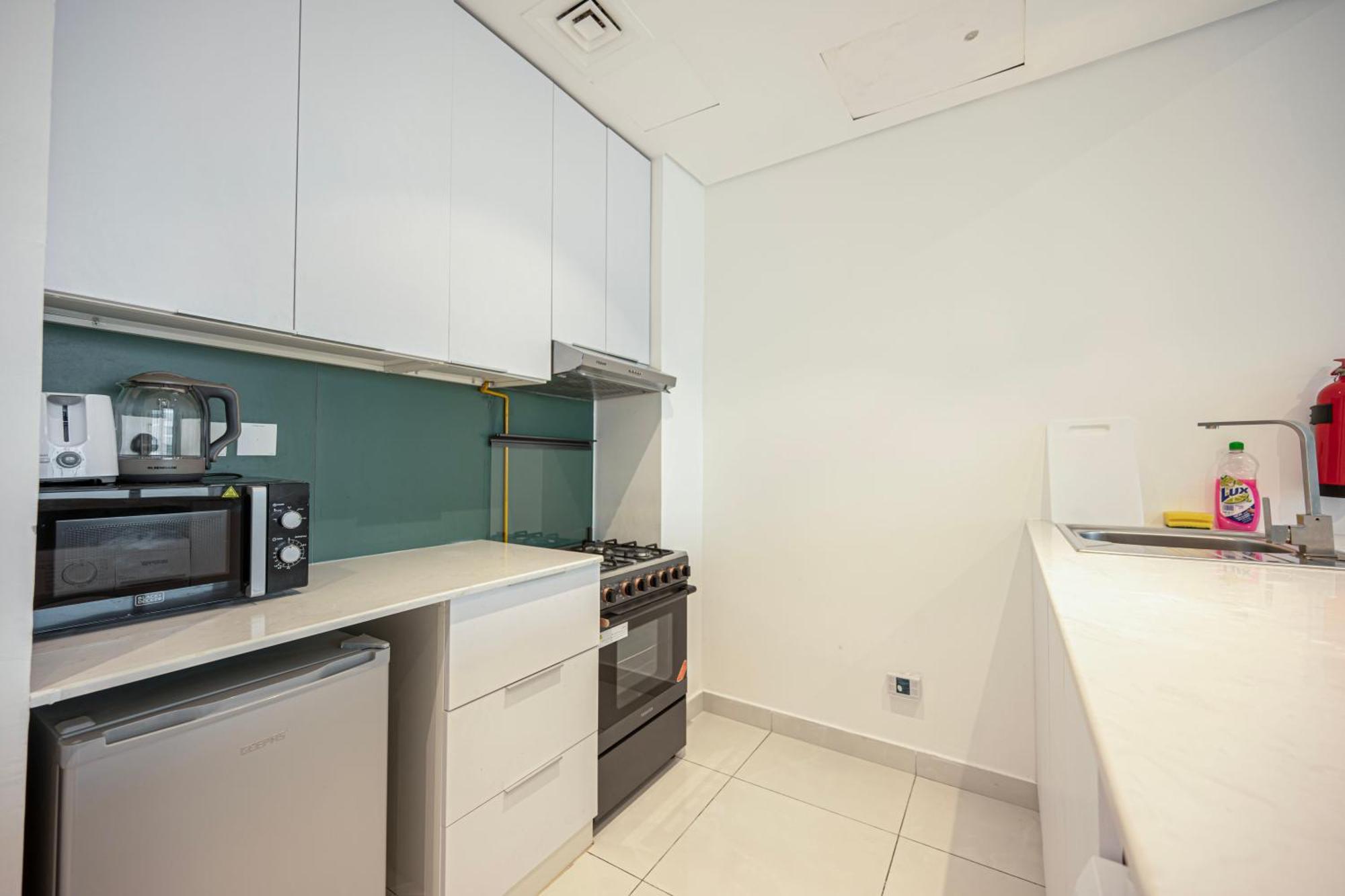 شقة In Dubailand - Bright And Airy دبي